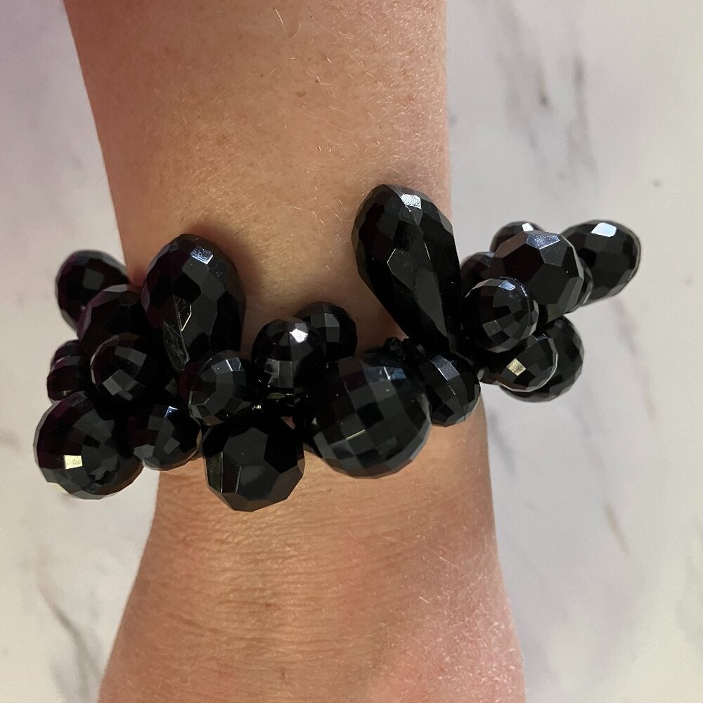 Shiny Black Plastic Beaded Bracelet Elastic/Stretchy
